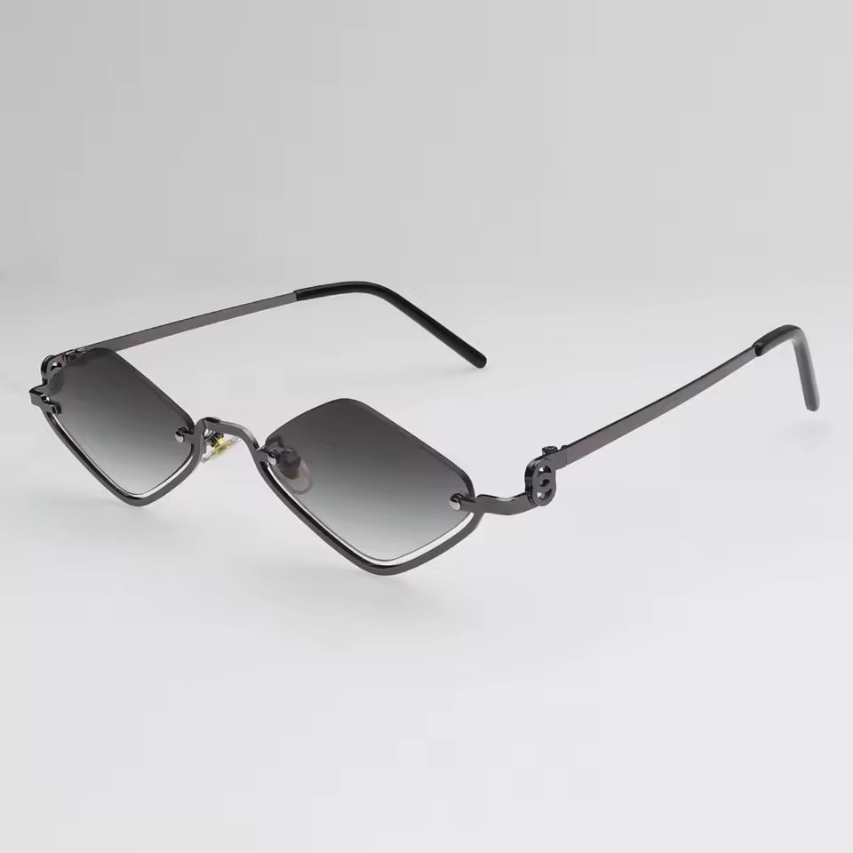 Aura Diamont Sunglasses: Buy 1, Get 1 Free
