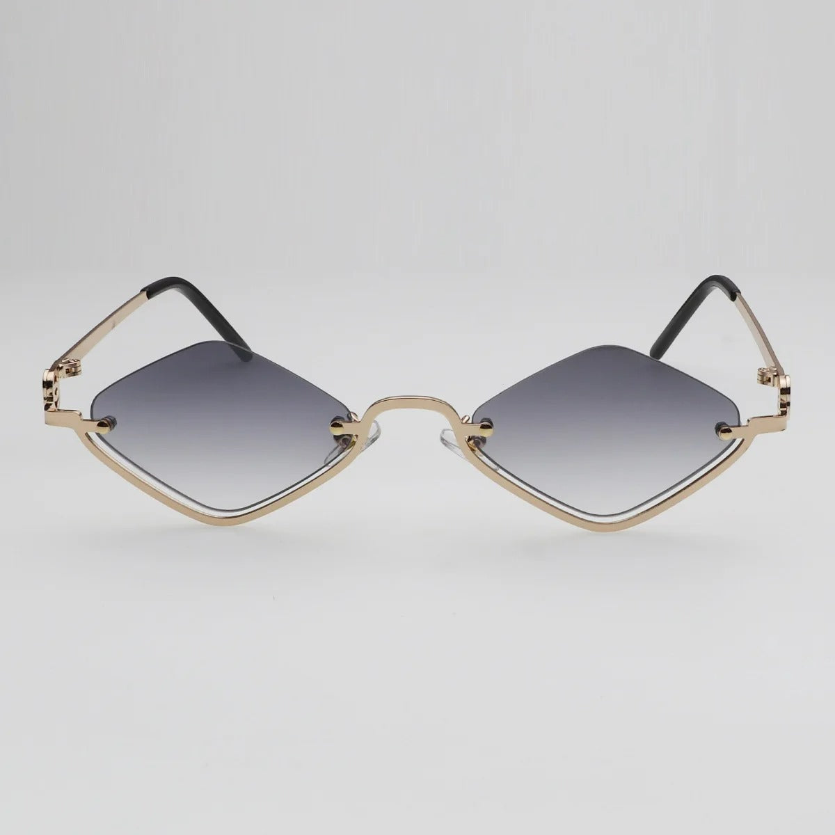 Aura Diamont Sunglasses: Buy 1, Get 1 Free