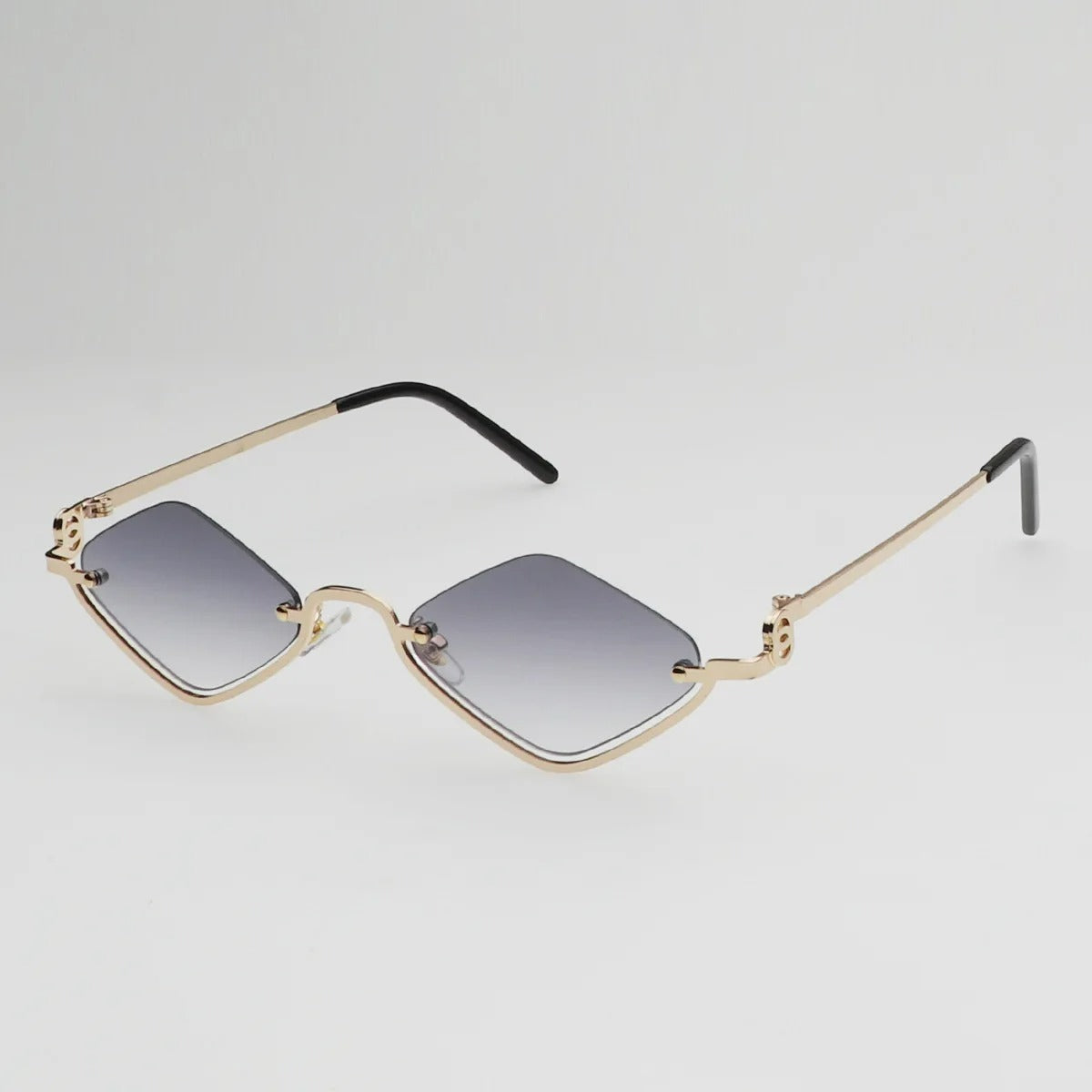 Aura Diamond  Green Sunglasses: Buy 1, Get 1 Free