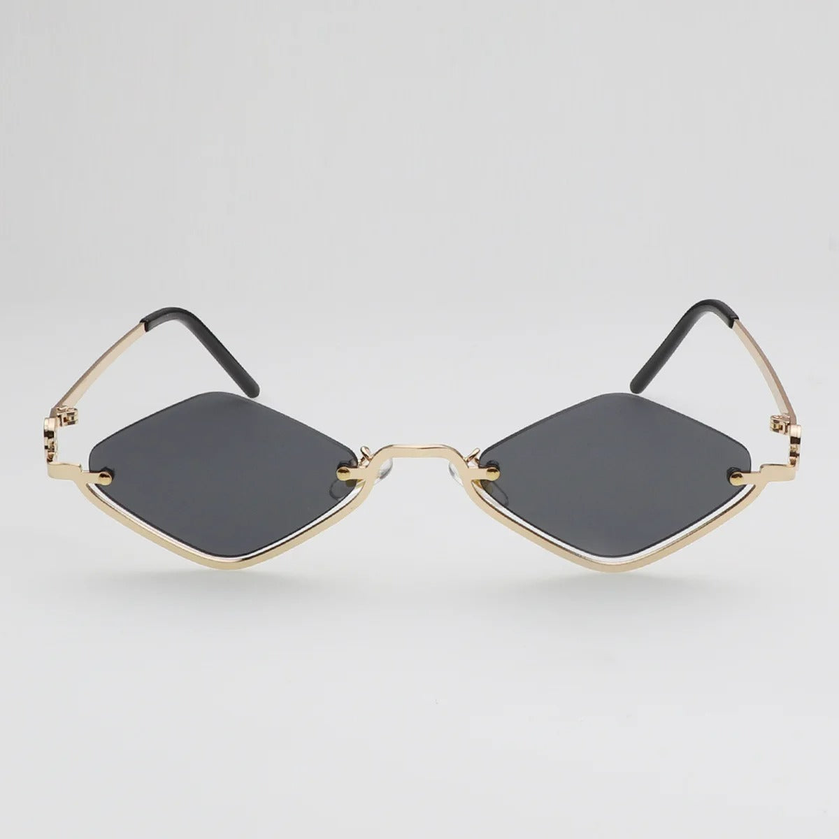 Aura Diamont Sunglasses: Buy 1, Get 1 Free
